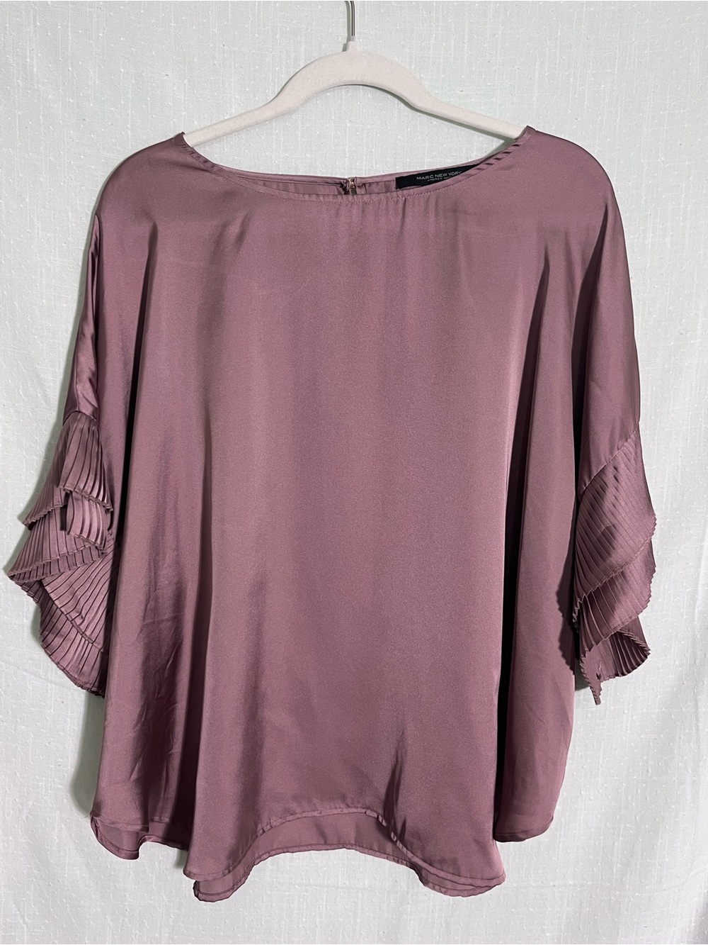 Andrew Marc Marc New York Dusty Rose Satin Pleated Sleeve Blouse Size L